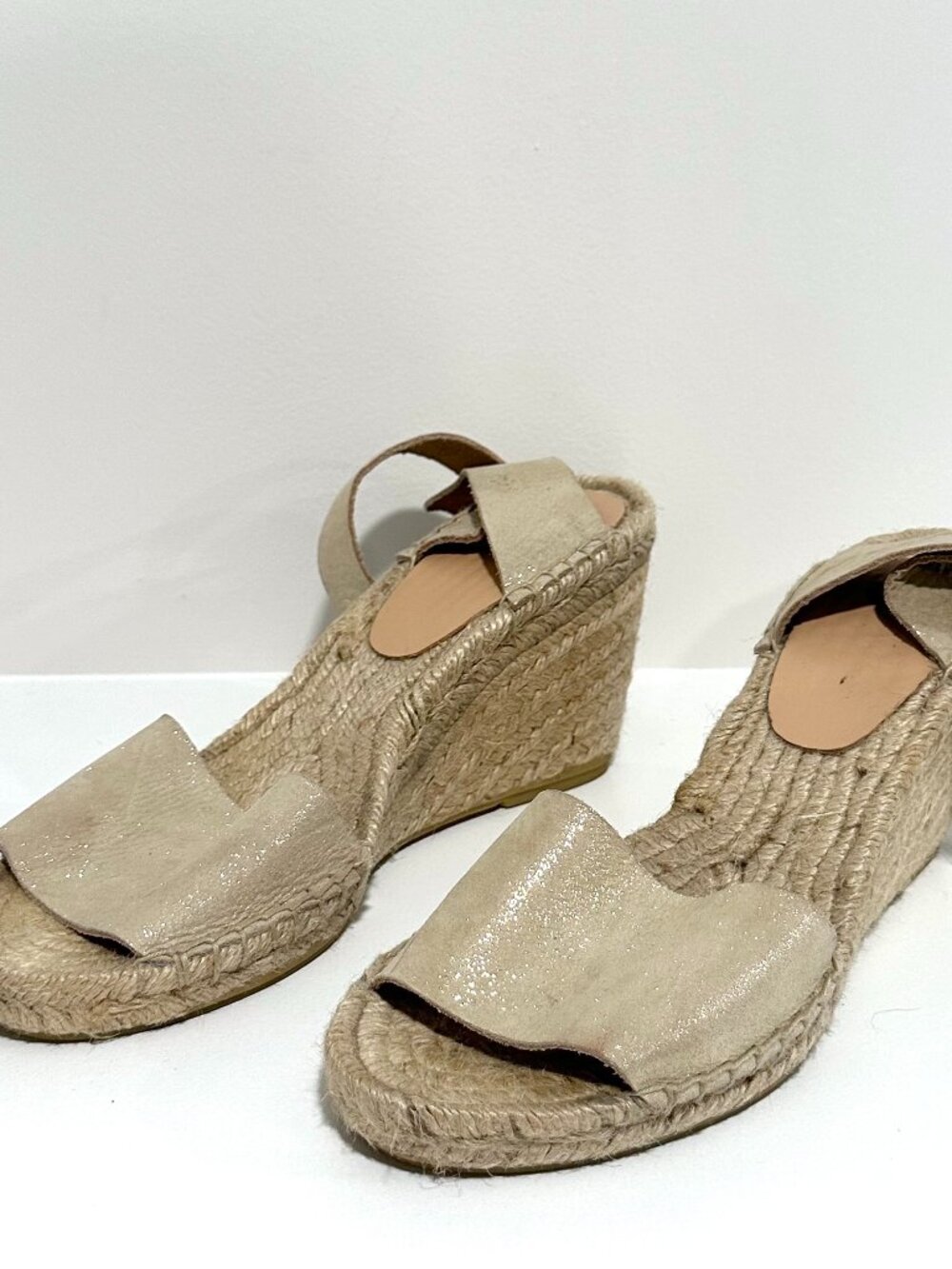 J.Crew Neutral Light Gold Champagne Espadrilles Sandals Size 8